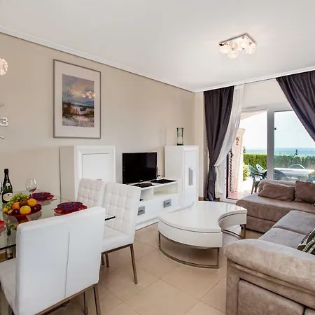 Bungalo O&y-azul Apartment Torrevieja
